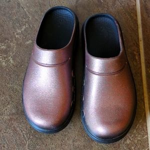 Oofos Oocloog Women's 8